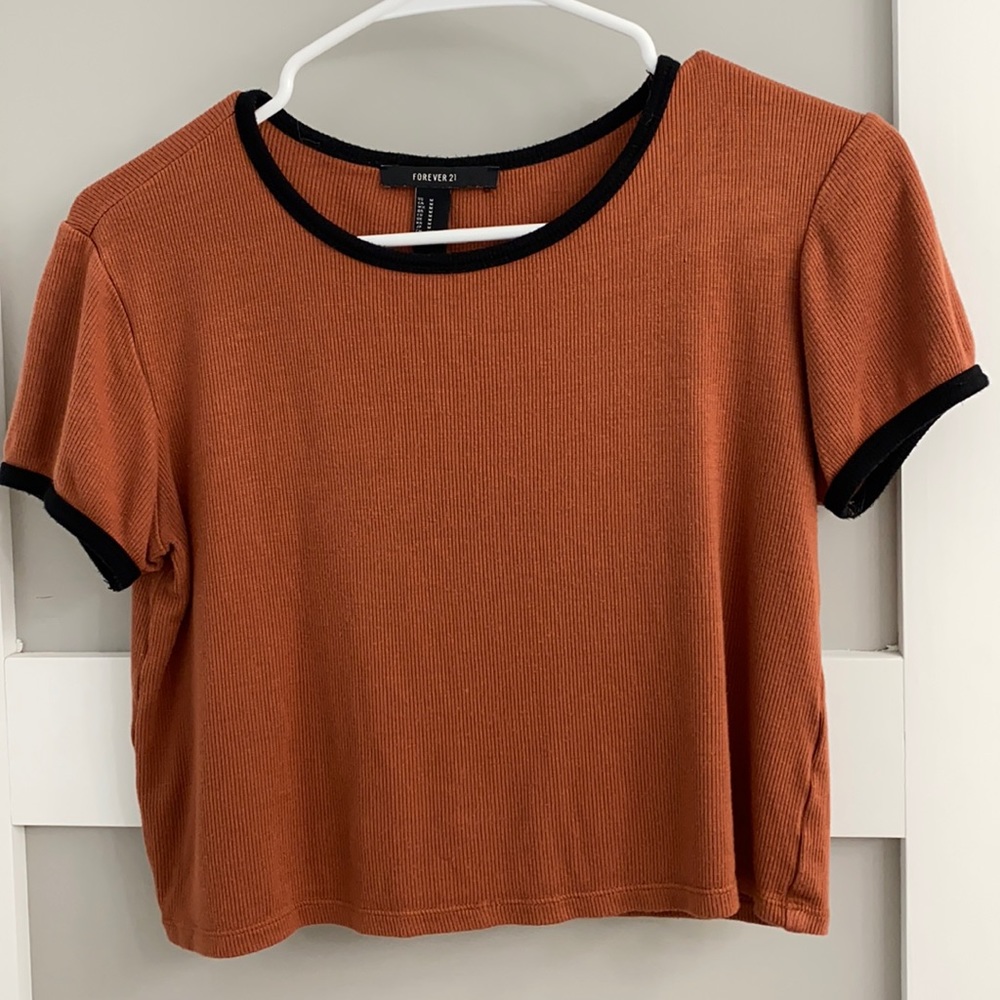 Forever 21 cropped tee